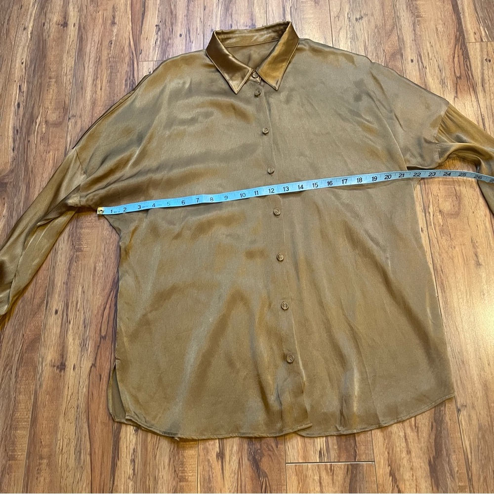 DISSH Simone Pearl Satin Shirt in Golden Olive Chartreuse Size 6 - Picture 11 of 16